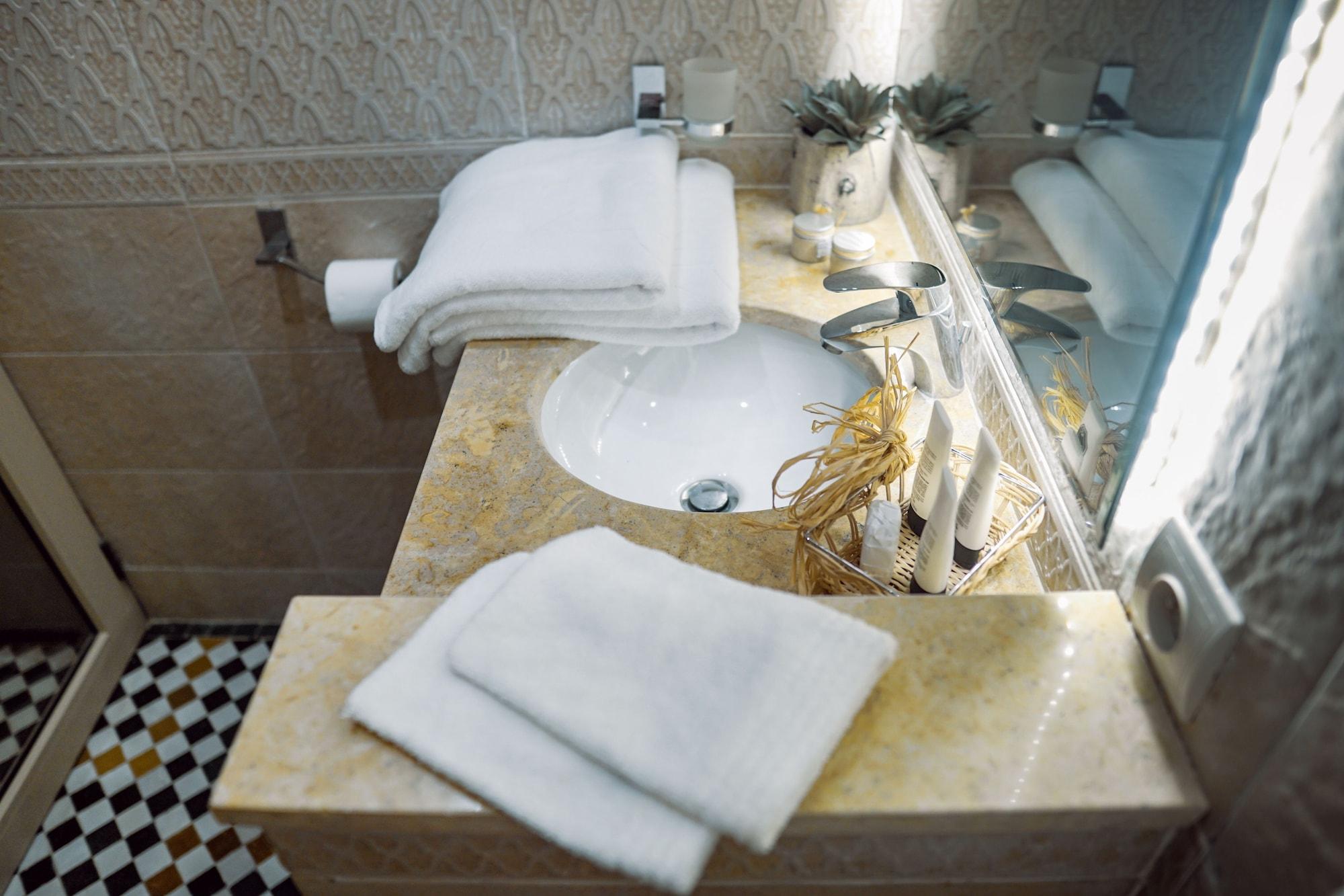 Riad Zidania แมกเนส ภายนอก รูปภาพ